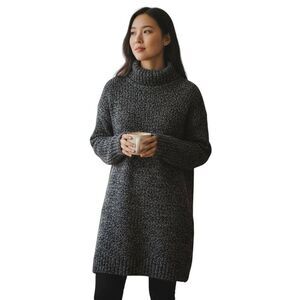 POOF BLACK MARBLED TURTLENECK SWEATER DRESS SZ.L EUC.